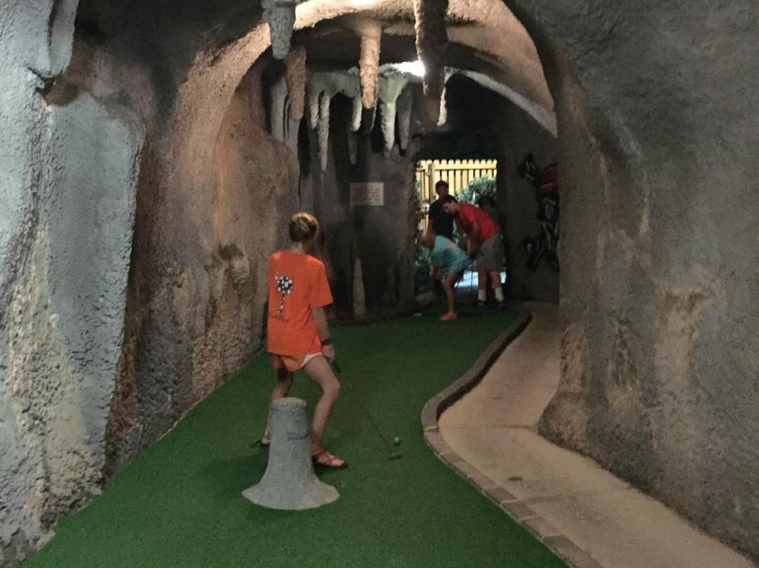 Smugglers Cove Adventure Golf-布雷登顿必去景点