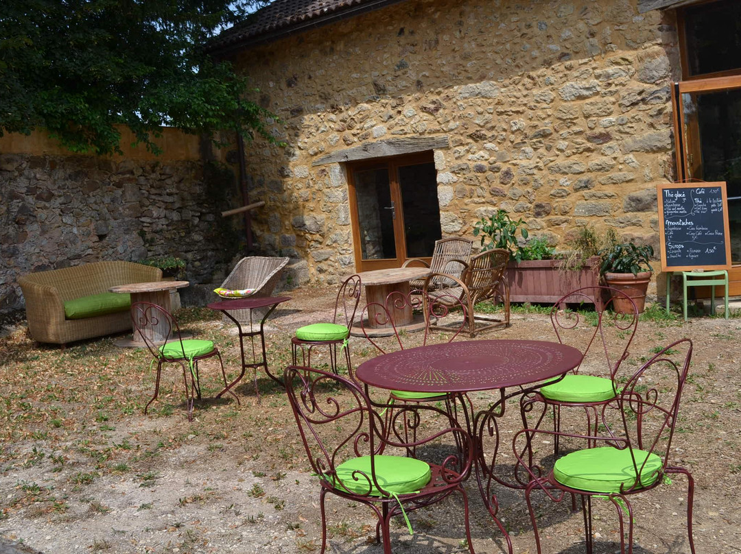 Saint-Amand-de-Belves旅游攻略图片