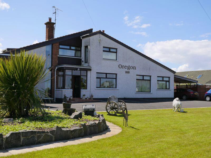 Portstewart酒店住宿-The Oregon