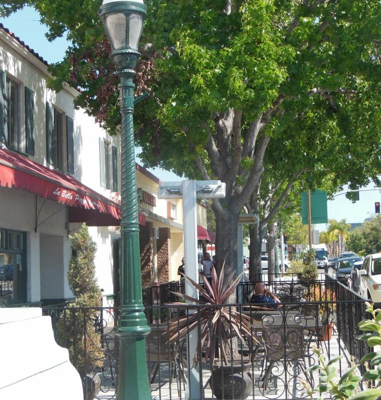 Third Avenue Village-丘拉维斯塔必去景点