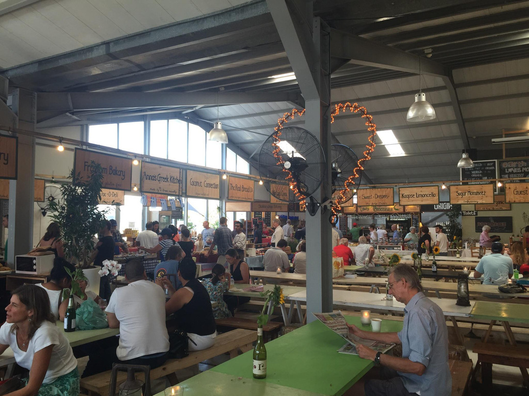 Earth Fair Food Market-康士坦提亚必去景点