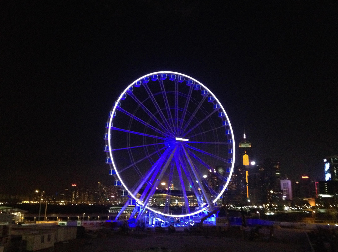 中环海滨摩天轮-香港必去景点