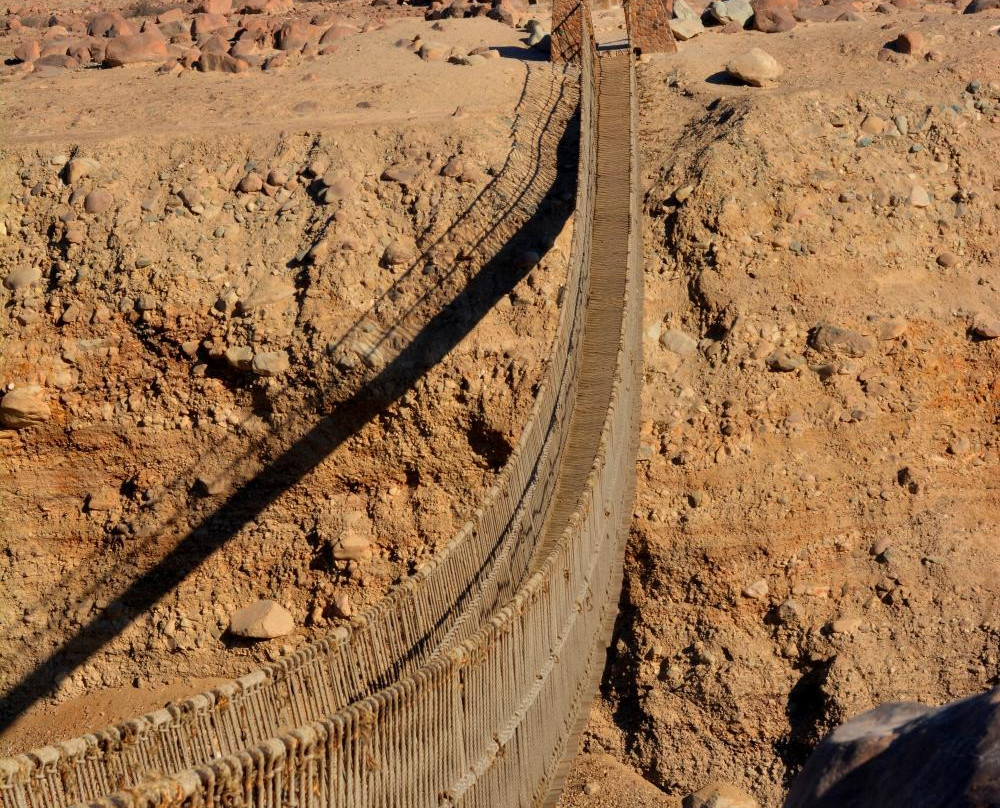 Miculla Petroglyphs-塔克纳必去景点