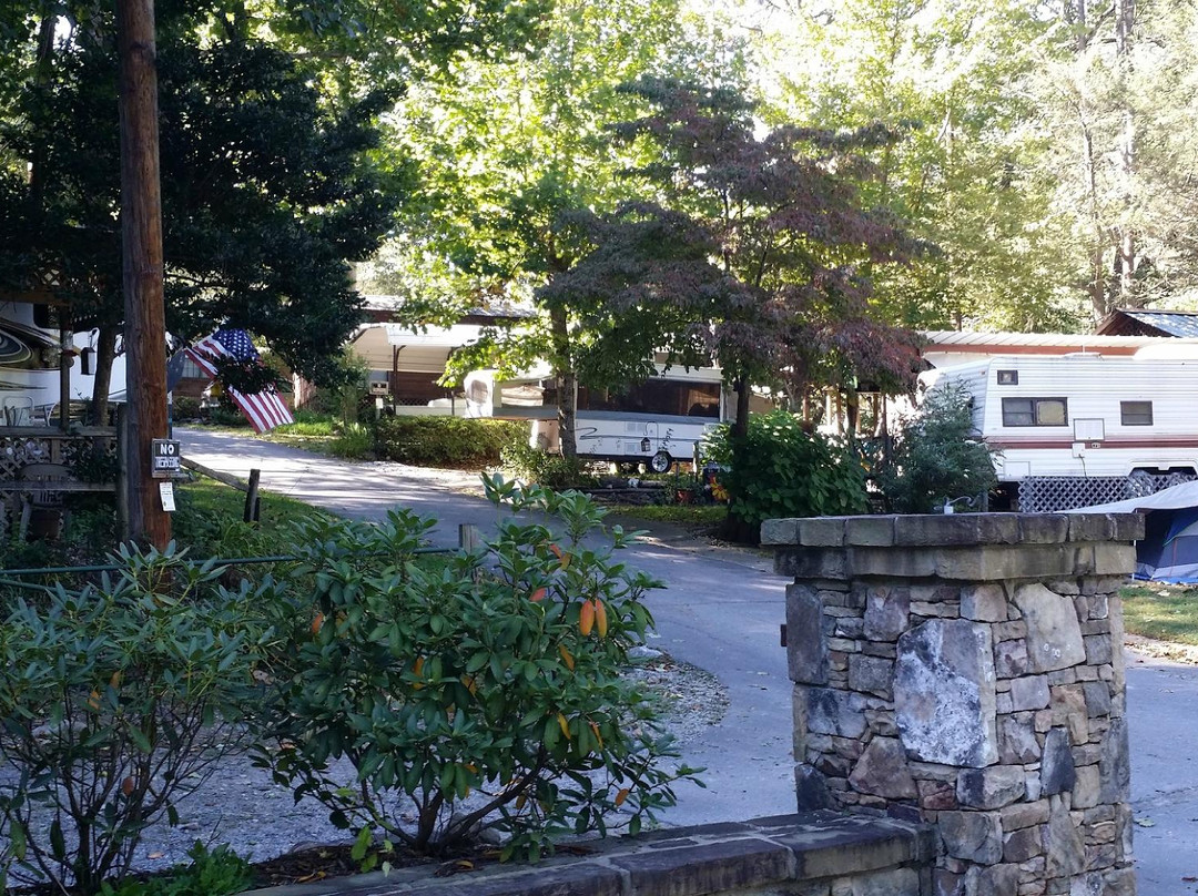 Hickory Nut Falls Family Campground