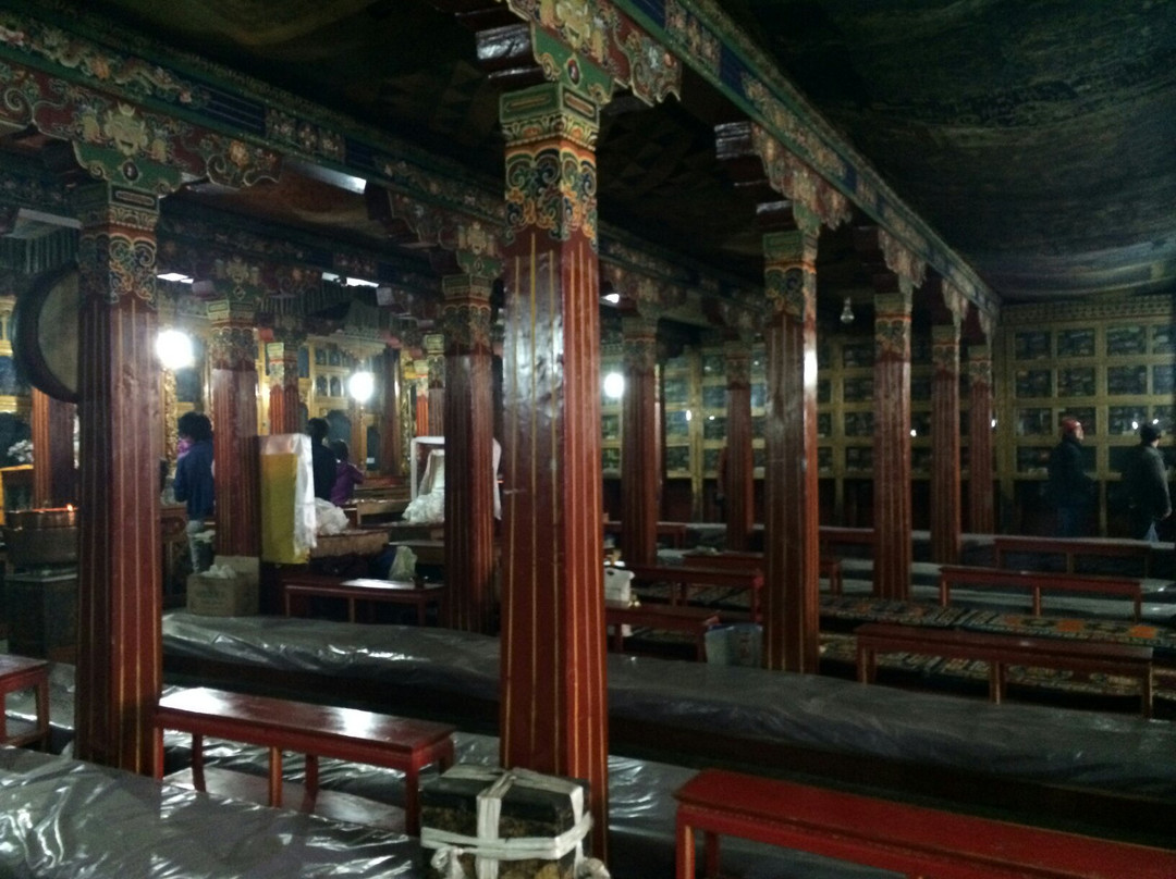 恰嘎曲德寺-桑日县必去景点