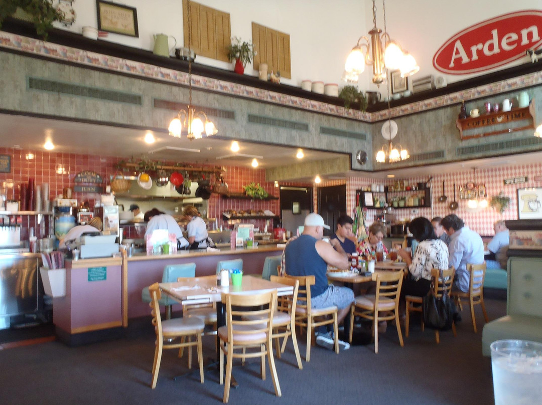 Molly Brown's Country Cafe