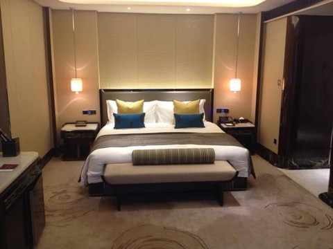 深圳瑞吉酒店主图