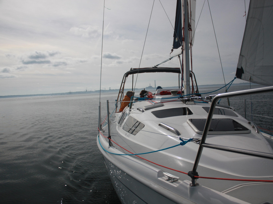 Williamsburg Charter Sails景点图片