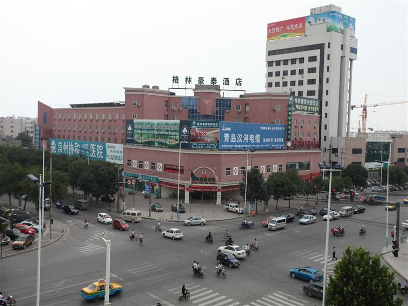 格林豪泰滨州黄河三路五四广场快捷酒店主图