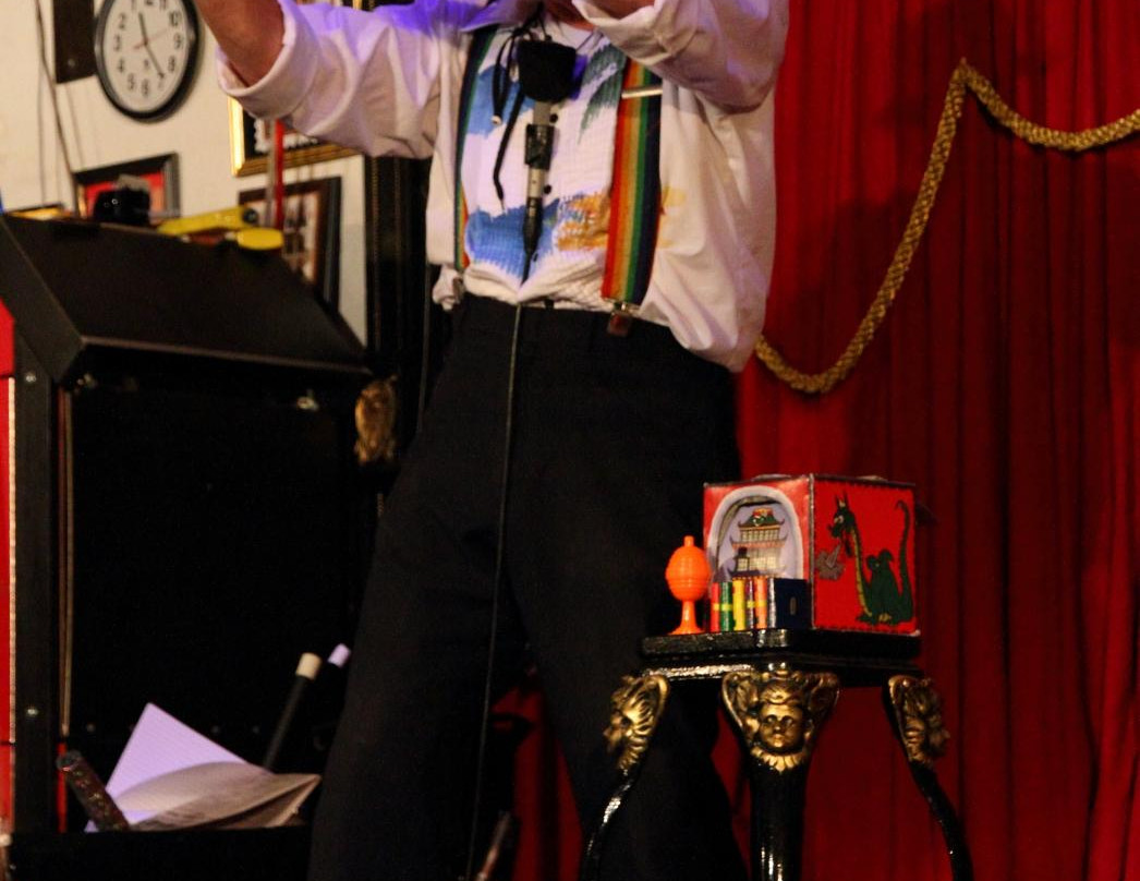 Houdini Museum, Tour & Magic Show WEEKENDS景点图片