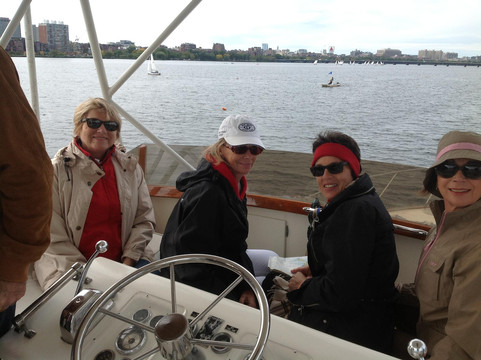 Indiscretion Yacht Charters-波士顿必去景点