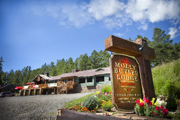 Molly Butler Lodge & Cabins