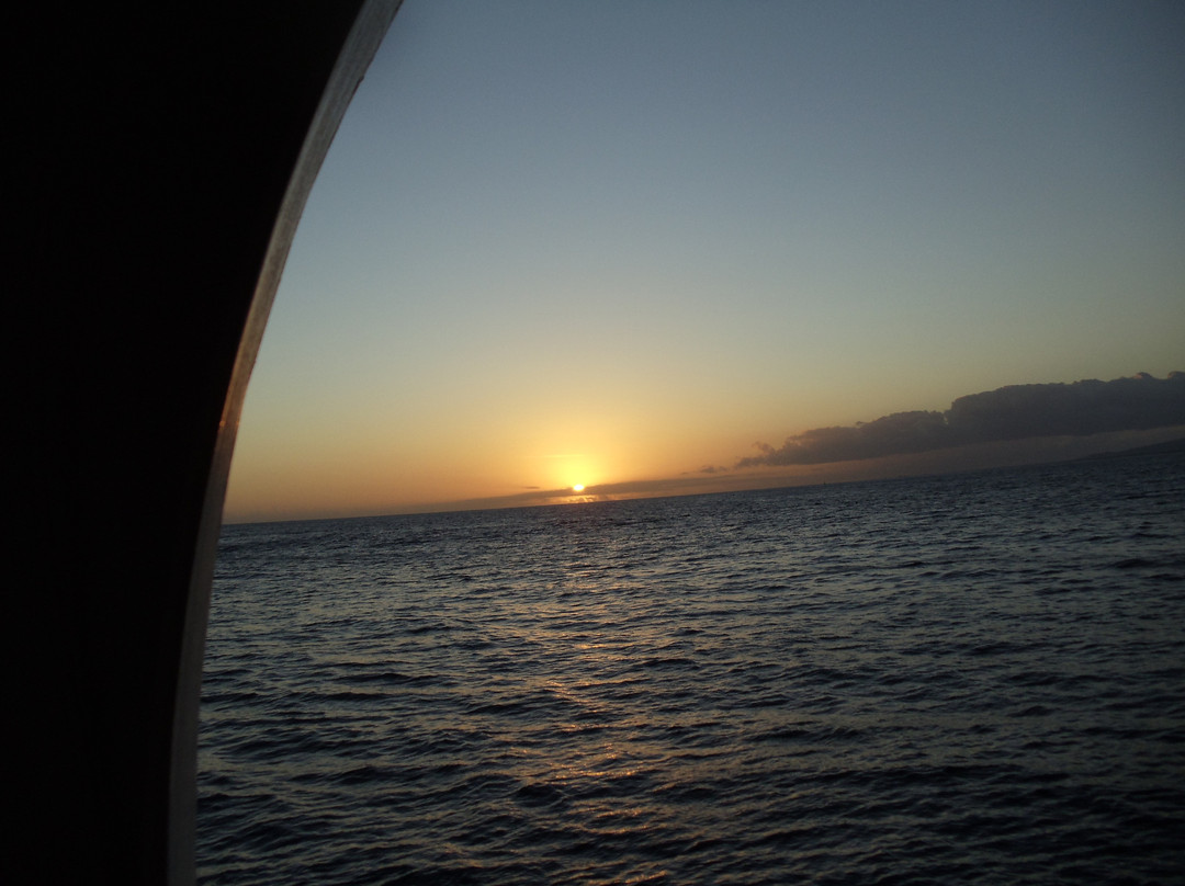 夏威夷爱之船夕阳夜宴游-火奴鲁鲁必去景点