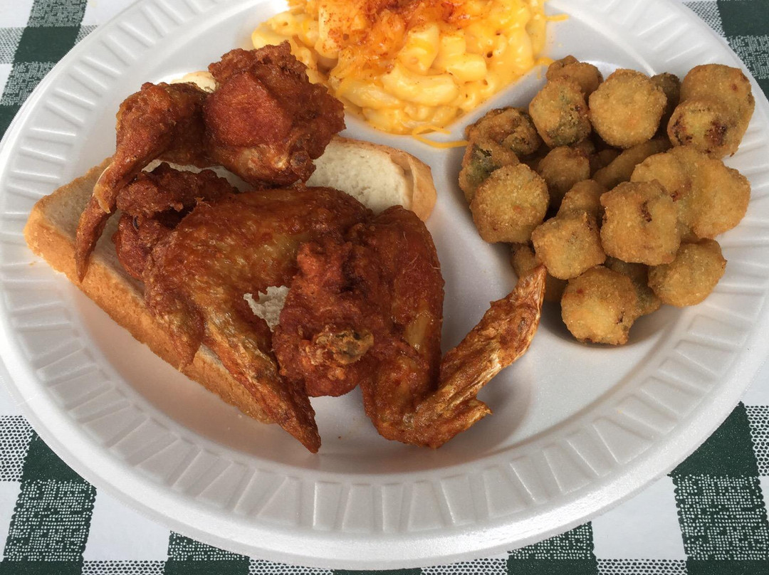 Gus's World Famous Hot & Spicy Fried Chicken