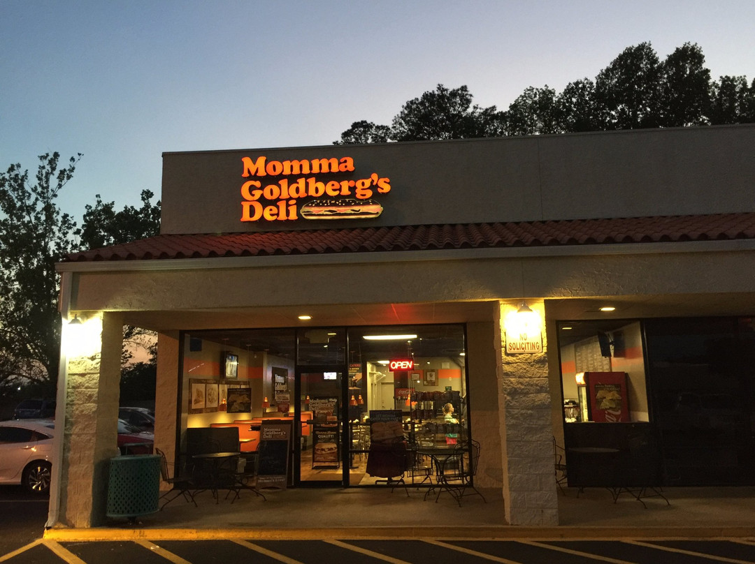 Momma Goldberg's Deli