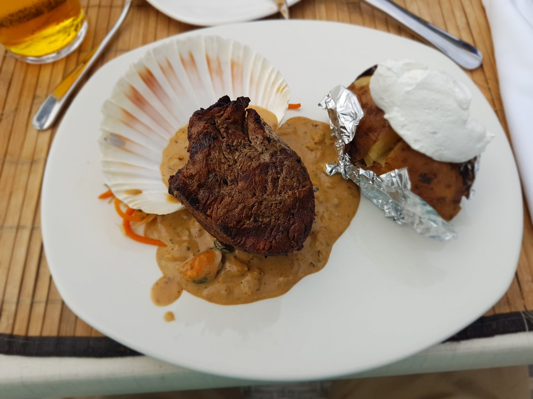 Lee Hamilton Steak House