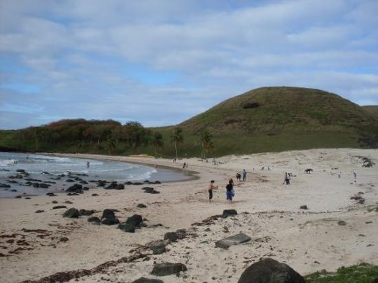 Anakena Beach-复活节岛必去景点