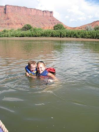 Red River Adventures-莫阿布必去景点