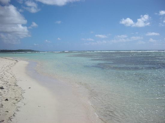 Plage de Bois Jolan景点图片