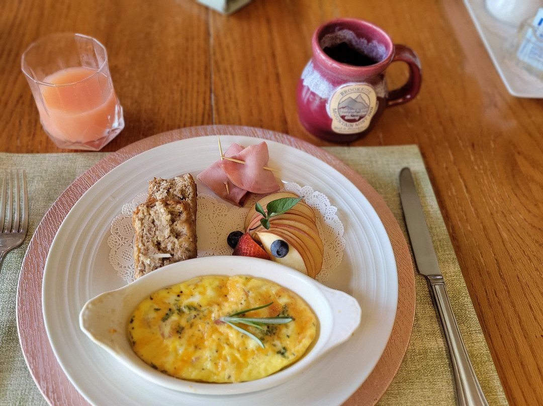 Brookside Mountain Mist Bed & Breakfast主图