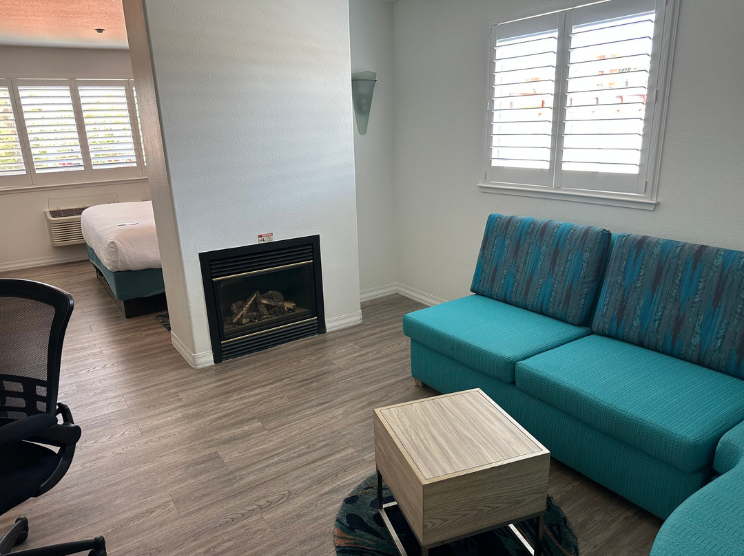 Best Western Plus Capitola By-The-Sea Inn & Suites主图