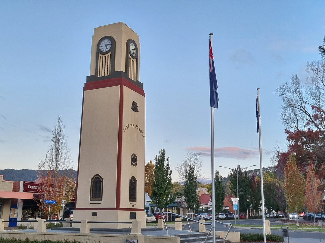 Bright Memorial Clock Tower-布赖特必去景点