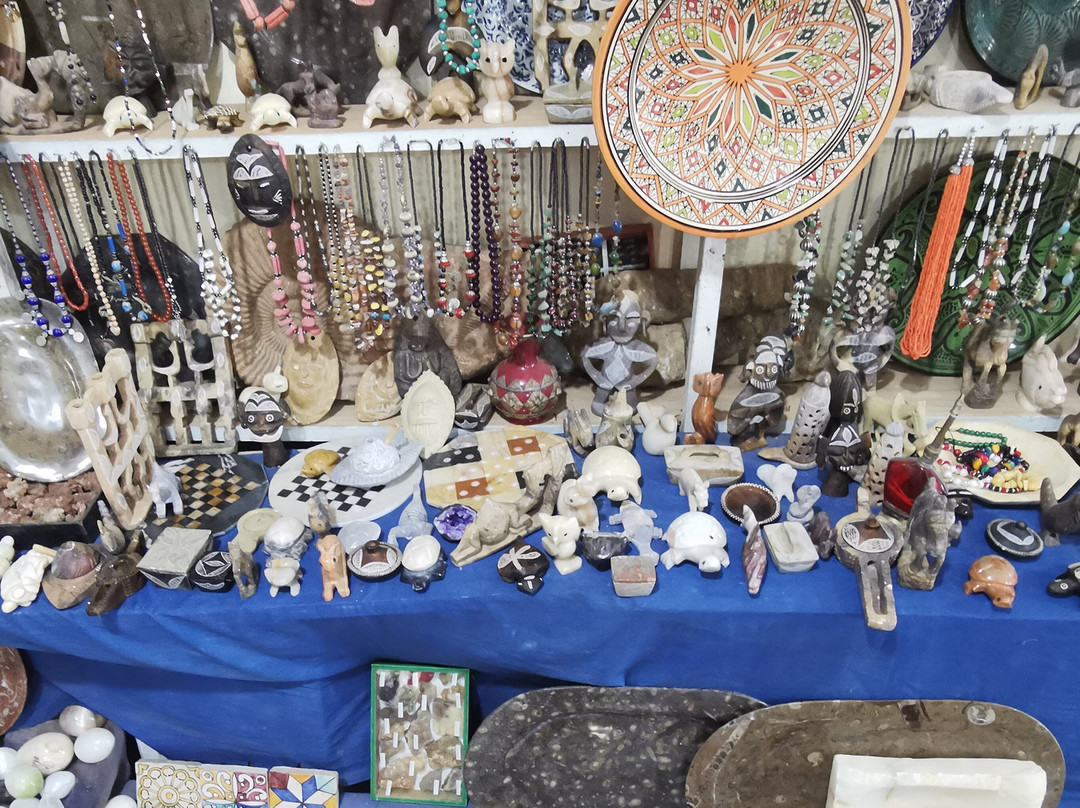 Toubkal Mineraux 2 chez Omar-Ourika必去景点