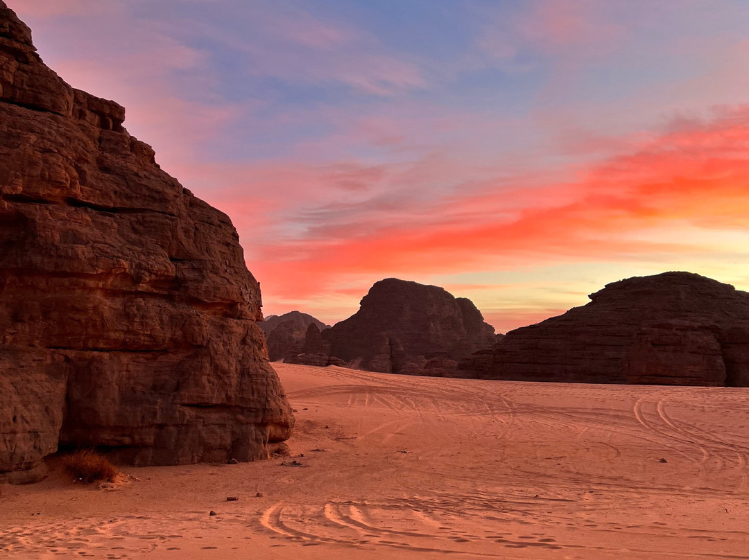 Dunes Travel Experience景点图片