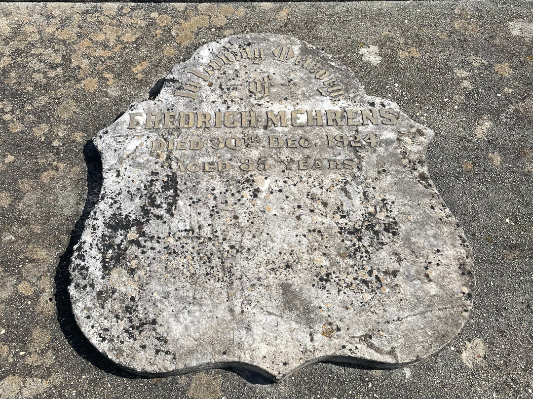 Ballan cemetery-Ballan必去景点