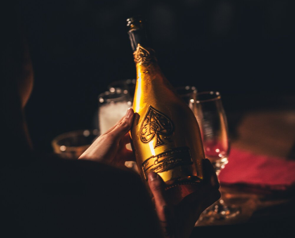 夜鬼酒吧-Chuo必去景点