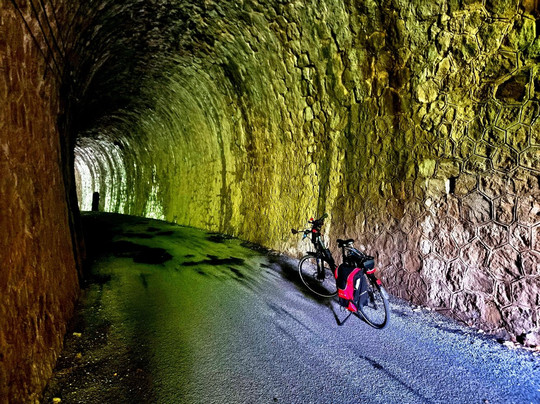 Cycletic Rental Service-里昂必去景点