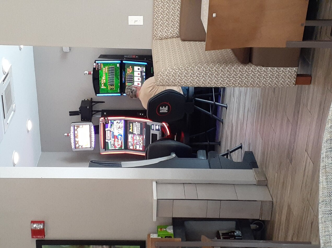 Best Western Plus Bourbonnais Hotel & Suites主图