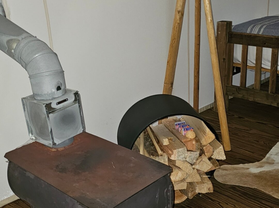 Under Canvas Glacier主图