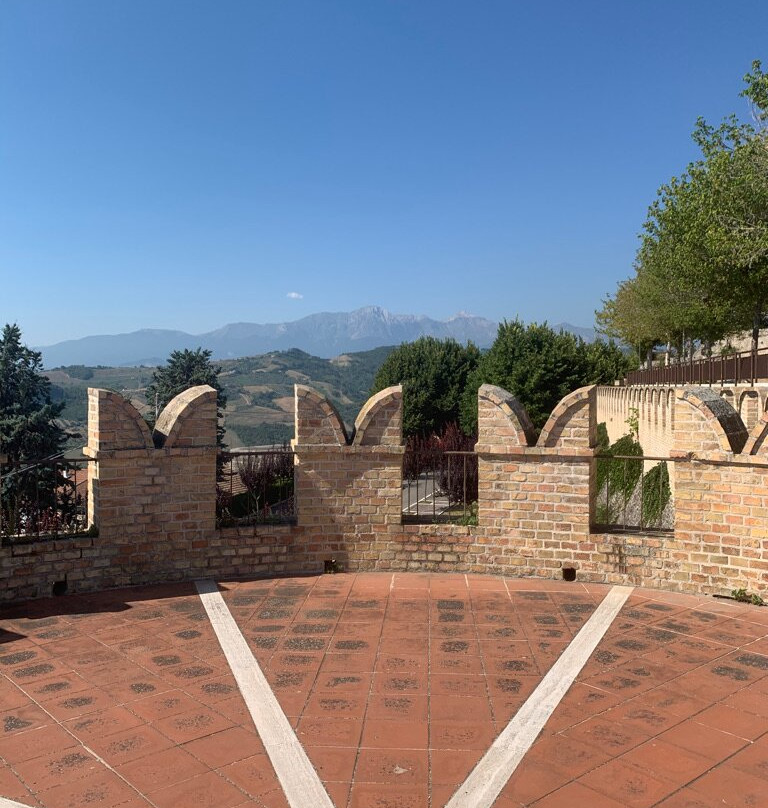 Torrione e Mura Difensive景点图片
