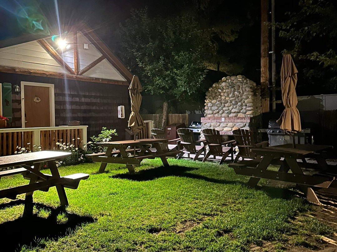 红太狼湖畔小屋主图