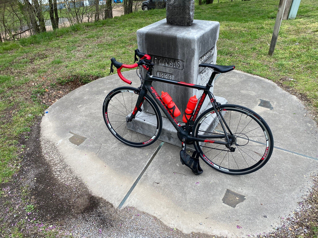 Jay旅游景点-AR MO OK Tripoint