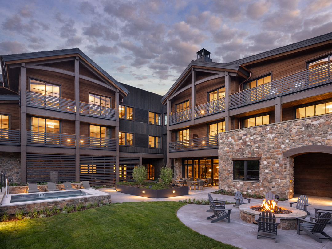 杰克逊酒店住宿-赭色鹦鹉Spa旅馆