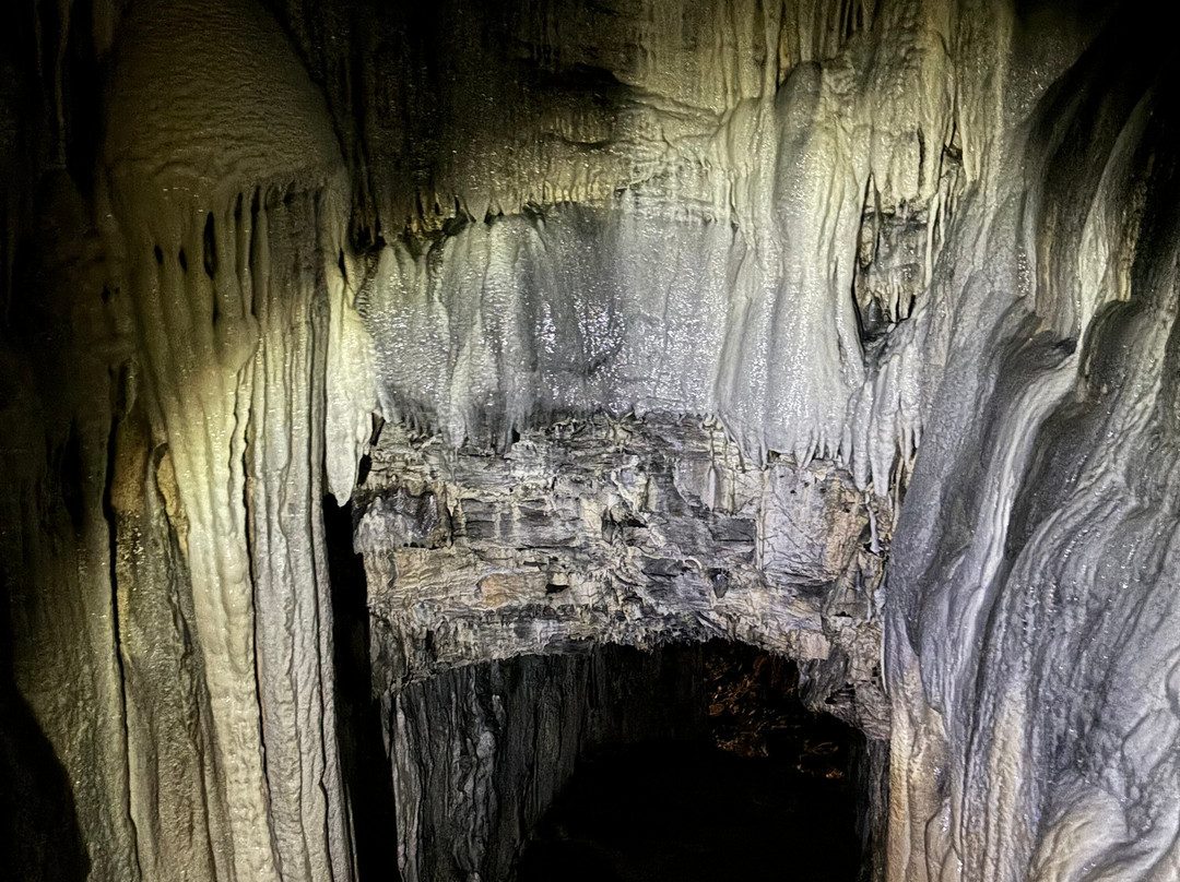 Spar Cave景点图片