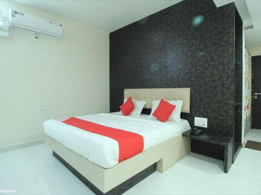 Hotel Regal Residency