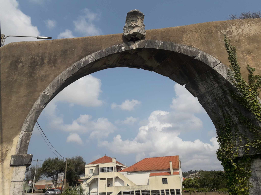 Aqueduto de Torres Vedras景点图片