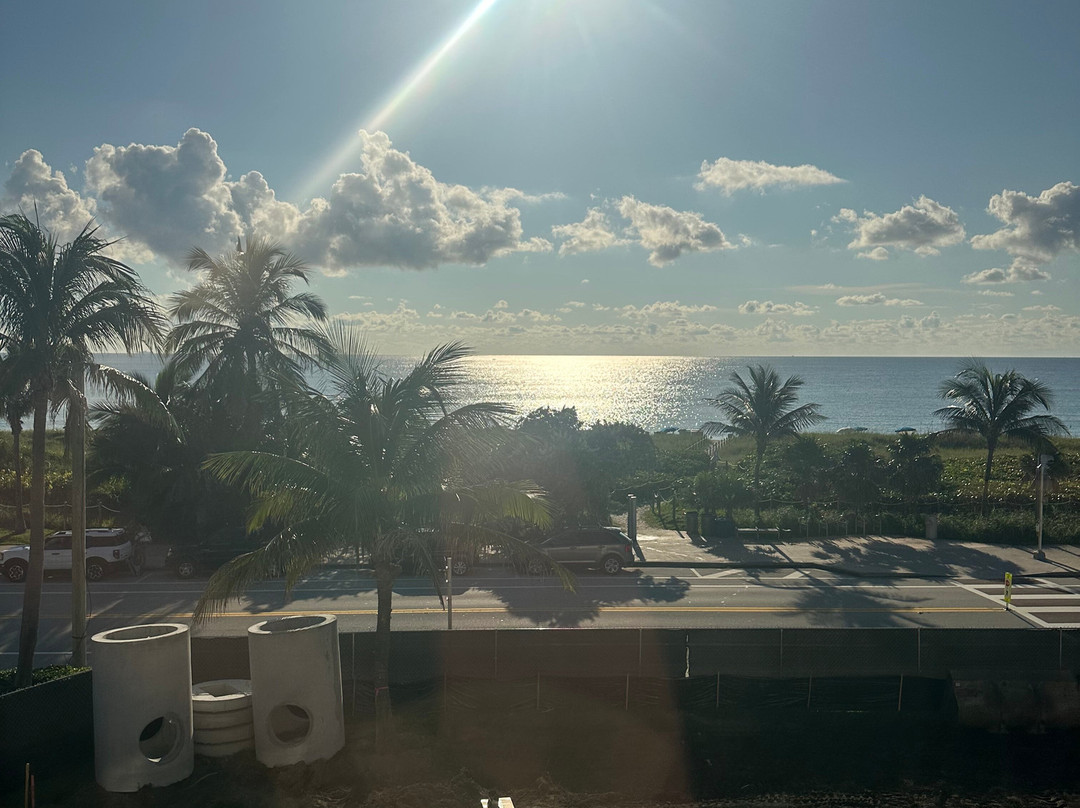 德尔雷海滩万豪酒店主图