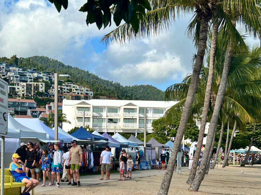 Lions Airlie Beach Markets-艾尔利滩必去景点