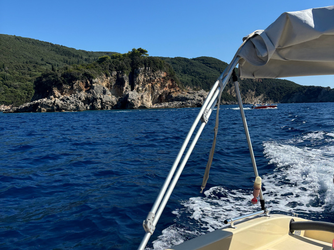 Michalas Boat Rental-Paleokastritsa必去景点