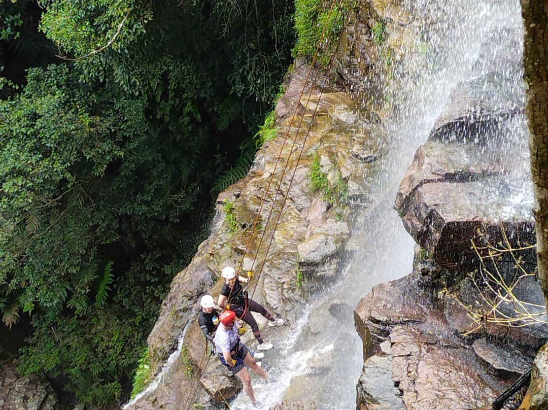 Torrentismo Cascada Cañaverales景点图片