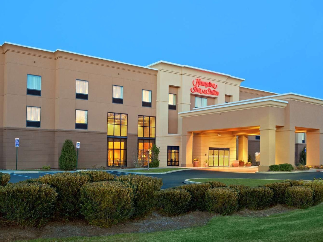 Hampton Inn & Suites Hartford-Manchester主图