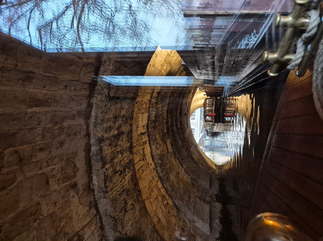 Vltava Cruise Boat-布拉格必去景点