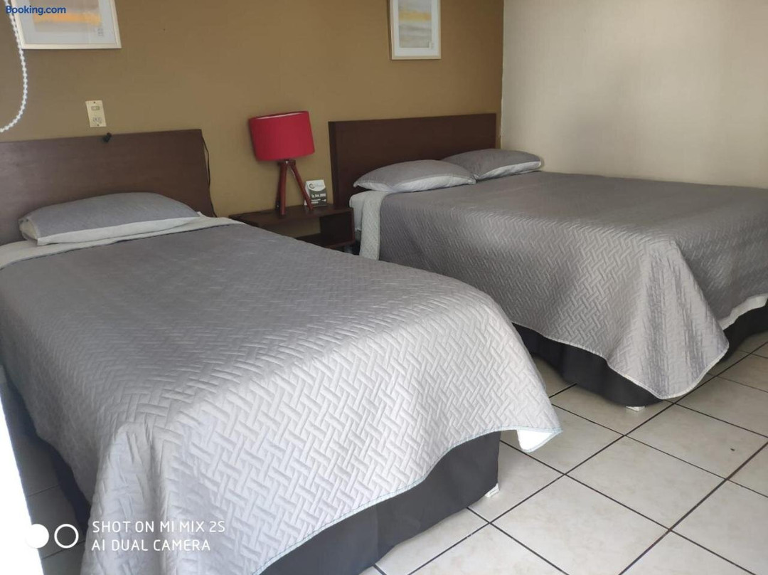 Hotel Caracoles