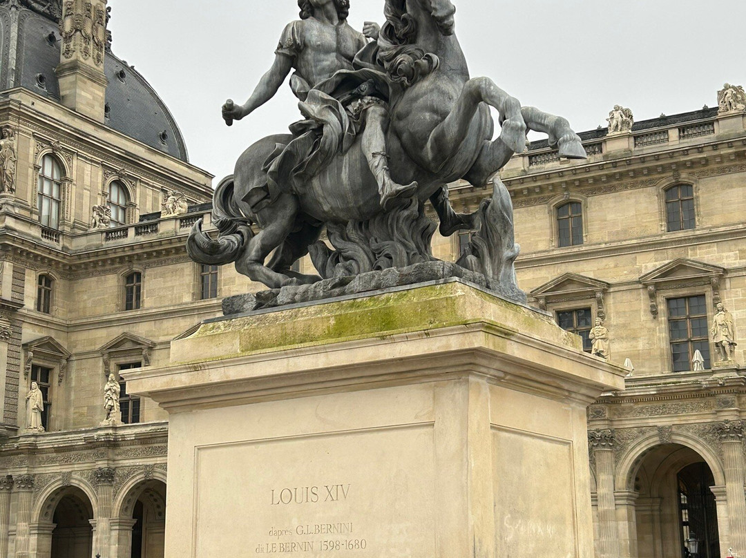 Statue Equestre de Louis XIV-巴黎必去景点