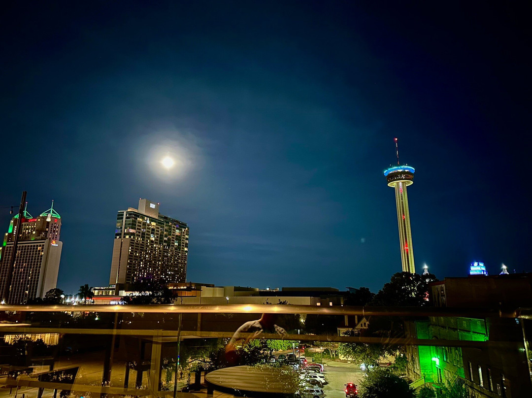 Fairmount Hotel主图