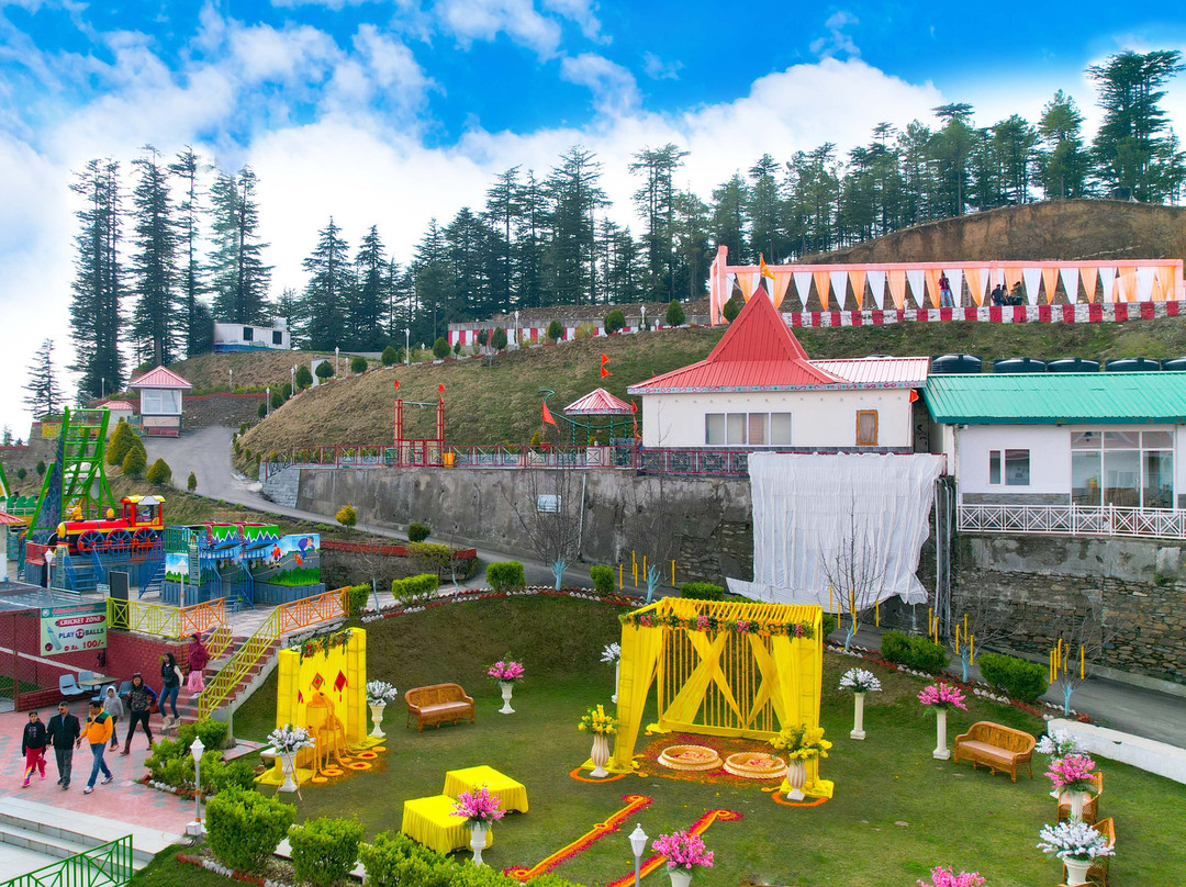 The Twin Towers Hotel主图